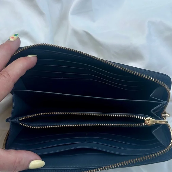 Coach Navy Leather Zip Wallet - Picture 3 of 6